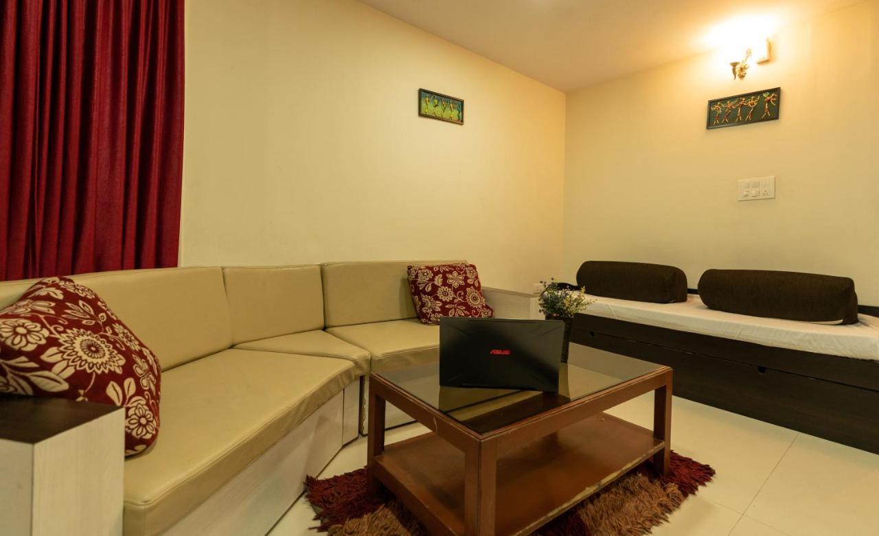 Seasons Suites Bangalore Quarto foto
