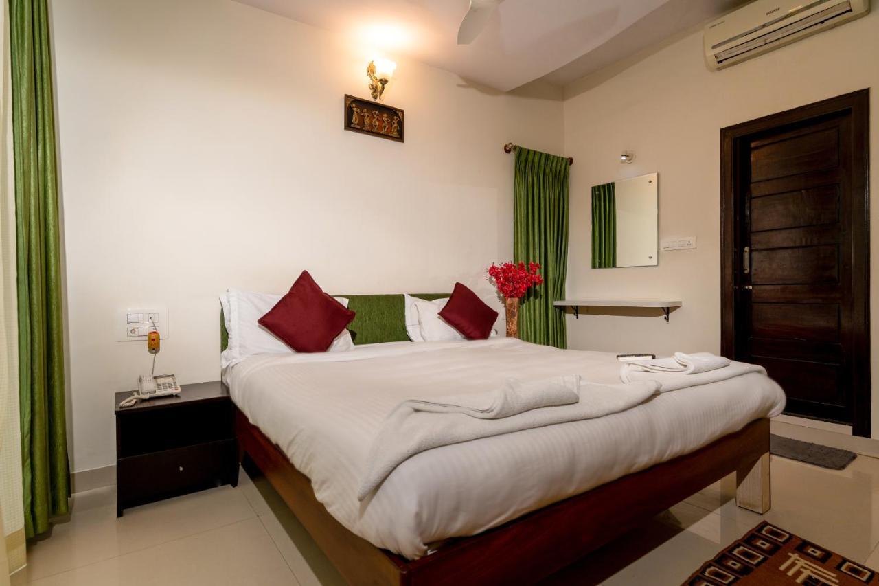 Seasons Suites Bangalore Exterior foto
