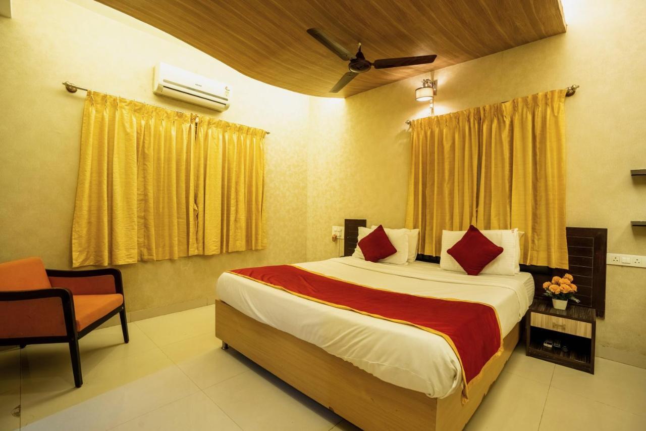 Seasons Suites Bangalore Quarto foto