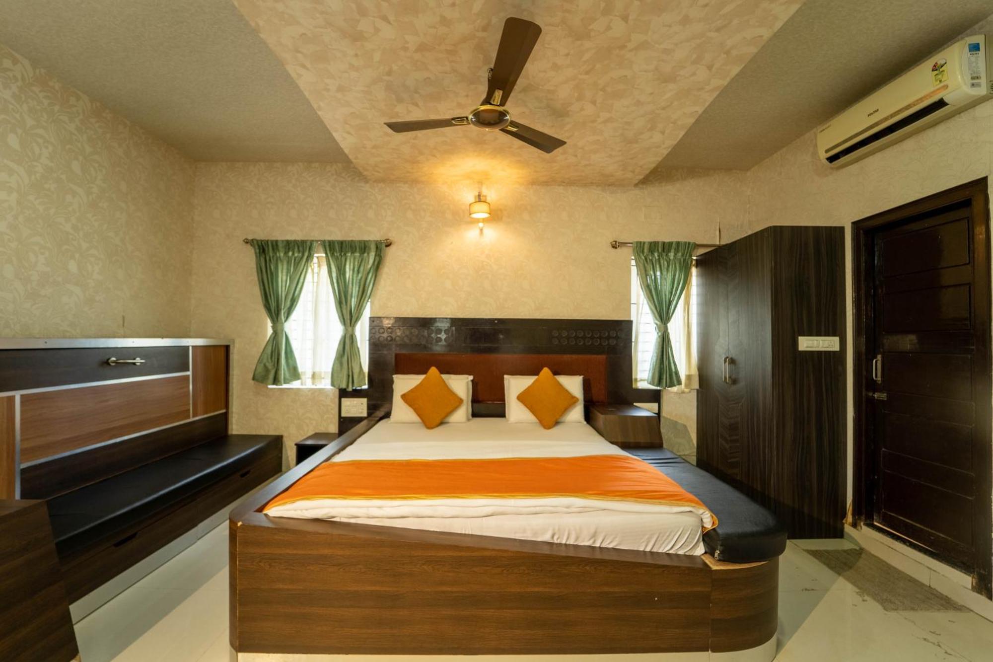 Seasons Suites Bangalore Exterior foto